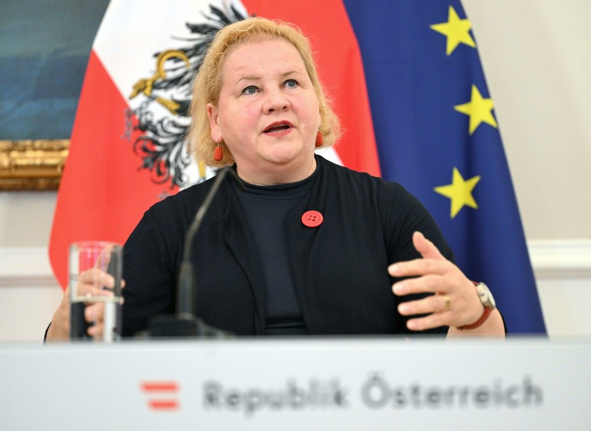 Korinna Schumann (SPÖ) meinte, dass Folgekosten höher wären.⇒APA/FOHRINGER