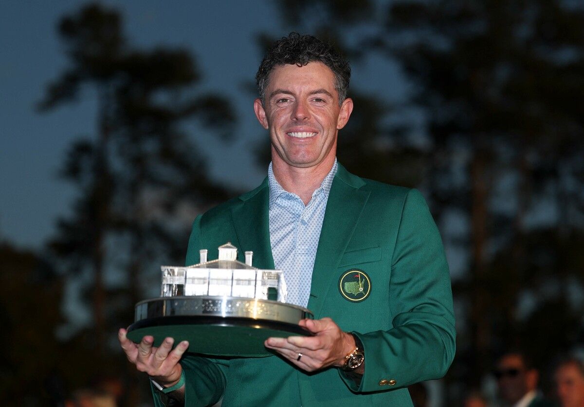 Masters-Gewinner Rory McIlroy ein zweites Mal im grünen Jacket.⇒apa