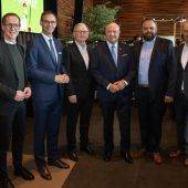 Prominenter Schau!-Platz