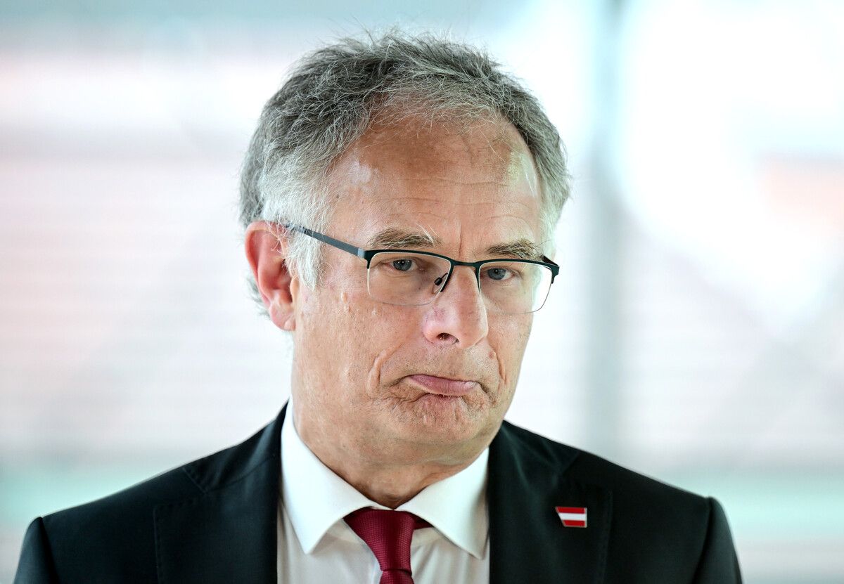 Minister Marterbauer bastelt weiter an neuer Paket- und Plastikabgabe.⇒APA