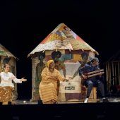 Bunte Stoffe, dunkle Geschichte