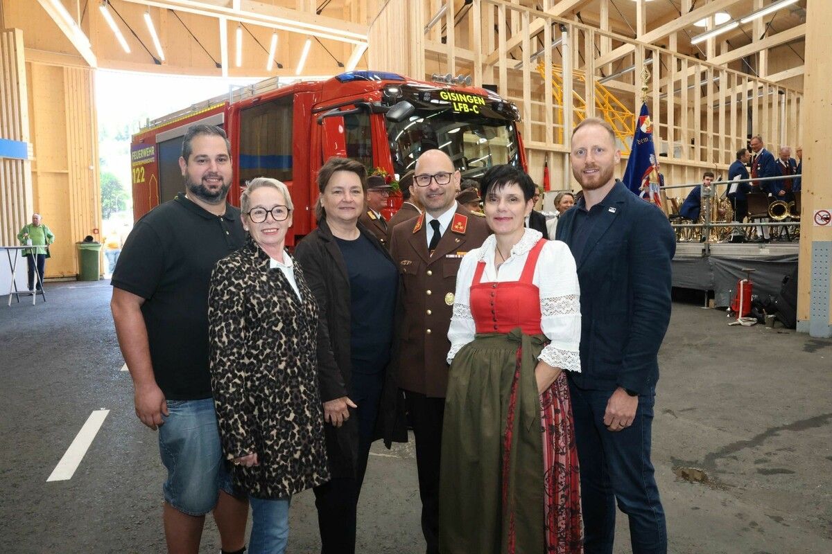 OrtsvorsteherInnen Johannes Schelling, Silvia Fröhle, Elisabeth Pucher, Daniel Peter, Judith Heeb und Matthias Mathis.⇒ame (3)
