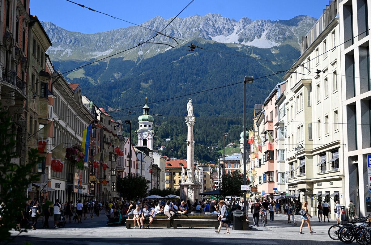 Polizeieinsatz nach Angriff in der Innsbrucker Innenstadt.⇒Symbolbild/APA