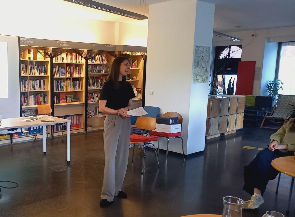 Ramona Sieberer vom analog.café referierte über Einsamkeit.⇒Andrea Fritz-Pinggera (2)