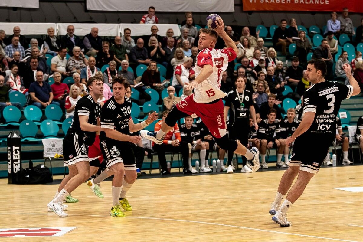 Routinier Jens Svane Peschardt wechselt ab Sommer von KIF Kolding zum Alpla HC Hard und soll dort die Fäden im Rückraum ziehen. ⇒KIF Kolding