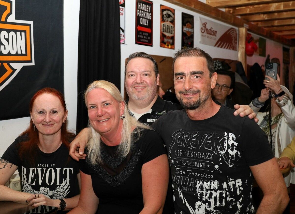 Sandra Valandro, Brigitte Moosbrugger, Franz Valandro und Jan Moosbrugger (von links) bei den Eisenreitern.⇒chf (2)