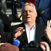 Opposition feiert Erdrutschsieg