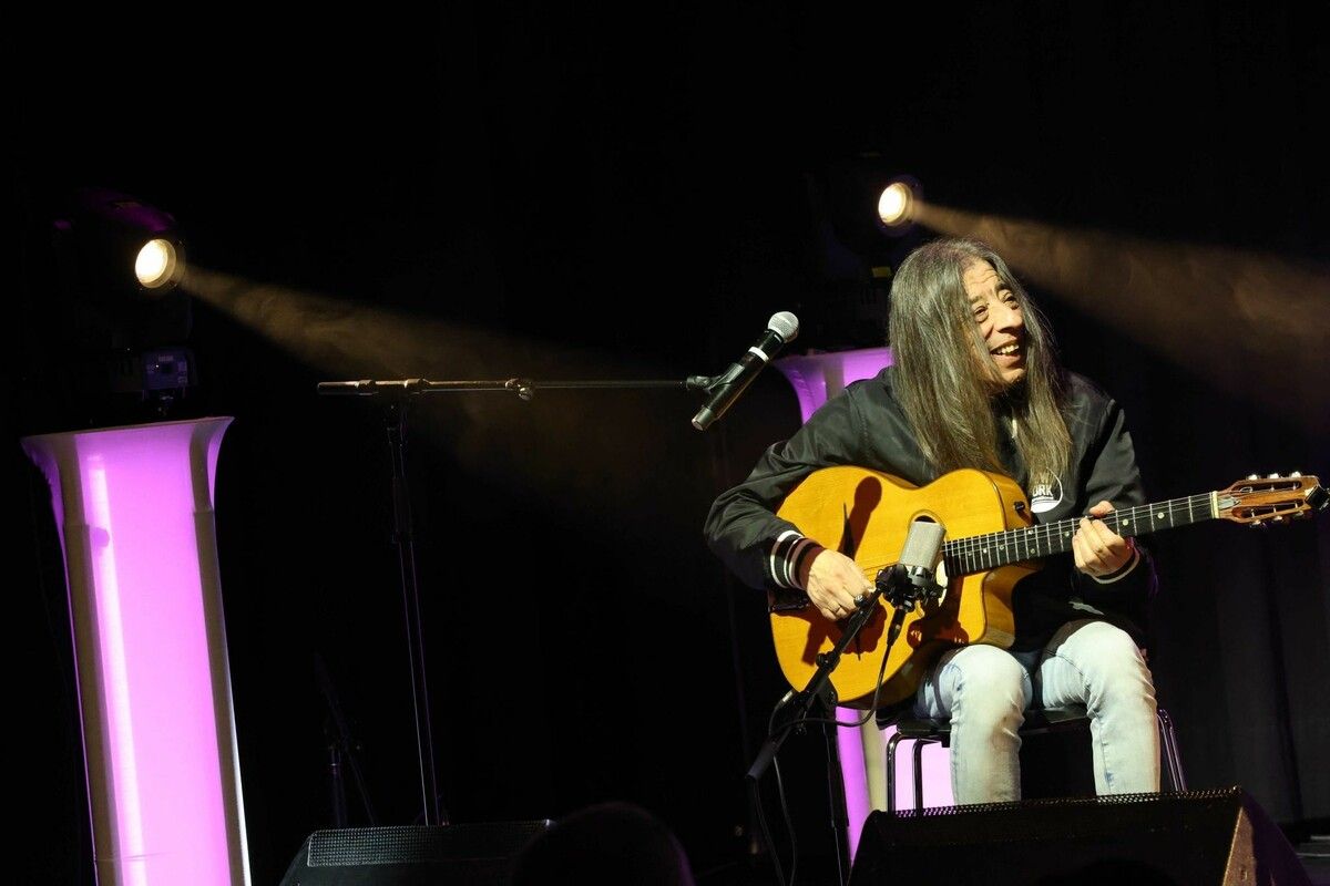 Sichtliche Freude am Spielen und Virtuosität prägen die Auftritte von Harri Stojka. ⇒AME (3)