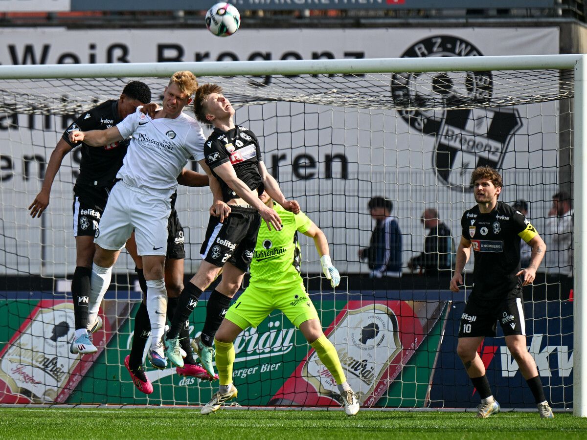 SW Bregenz musste im Nachzüglerduell gegen Sturm Graz 2 den nächsten herben Rückschlag hinnehmen und hat nun acht Punkte Rückstand auf die Steirer.⇒GEPA