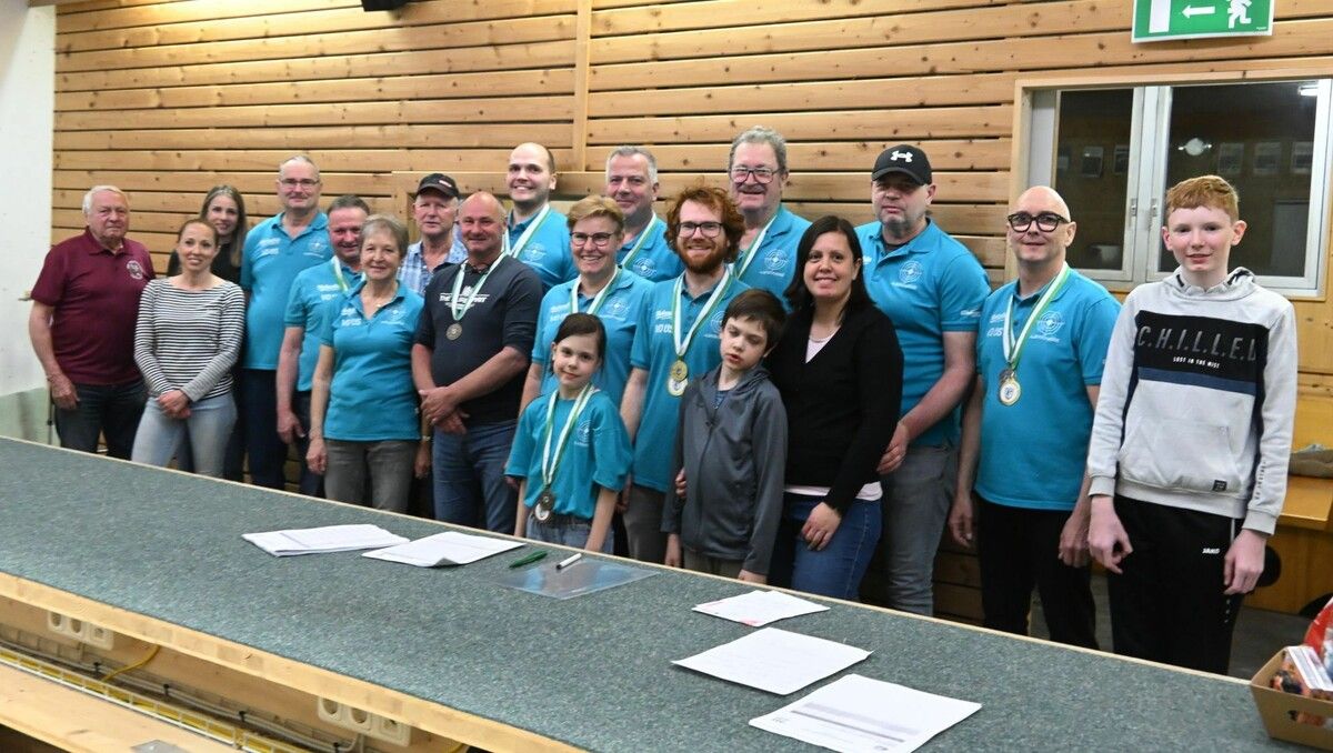 USG Alberschwende mit erfolgreichen Schützinnen und Schützen.⇒Mso