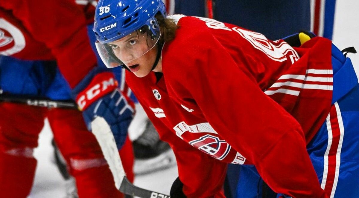 Vinzenz Rohrer stellte bei seiner AHL-Premiere seine Qualitäten unter Beweis.⇒Verein