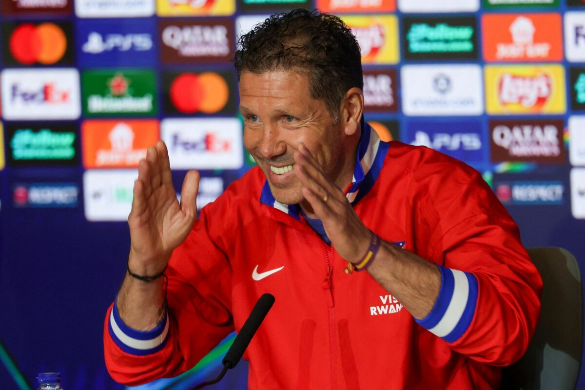 Voller Vorfreude sieht Diego Simeone dem Wiedersehen mit Arsenal entgegen.⇒apa