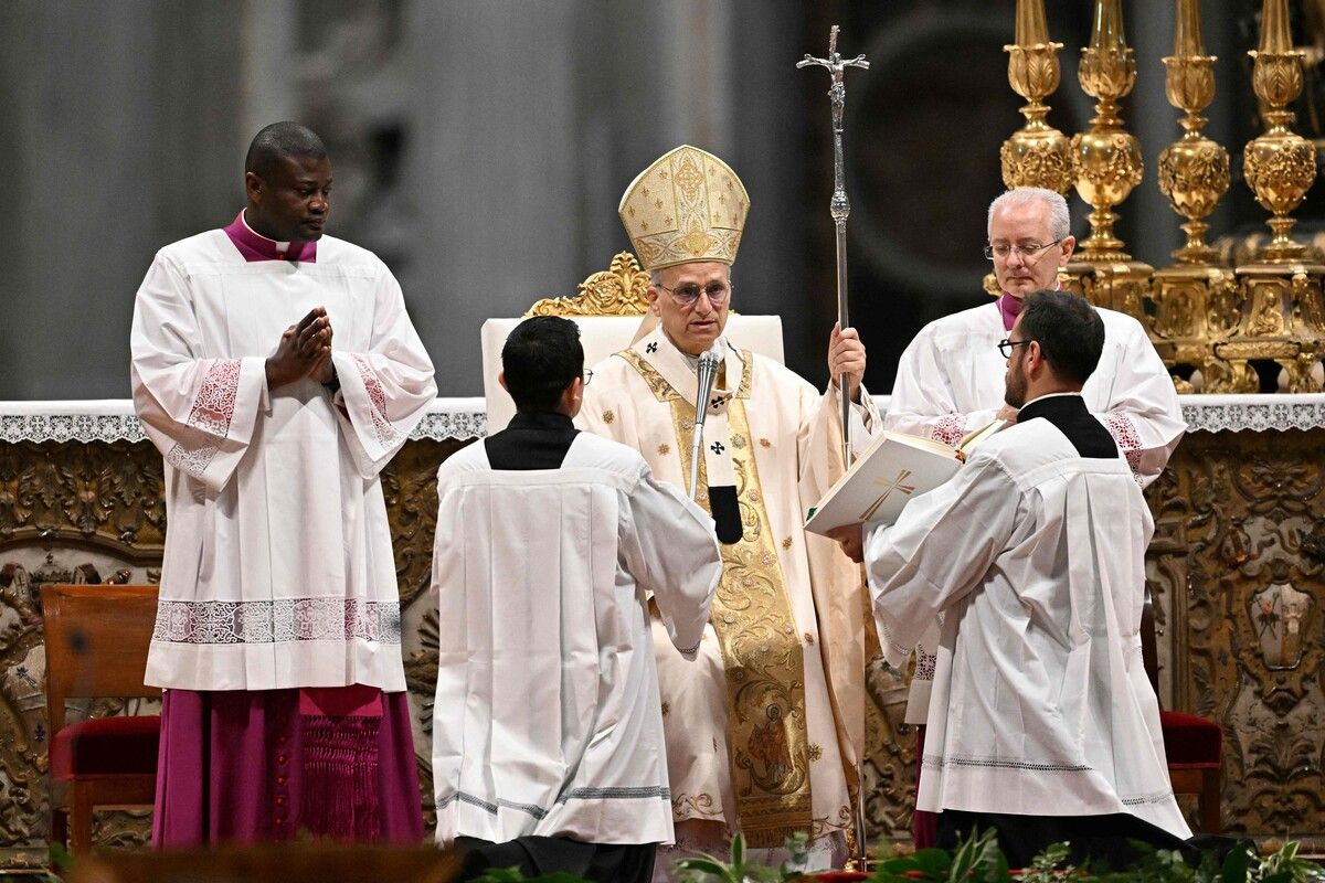 Zum Auftakt der großen liturgischen Feiern hat Leo XIV. die Chrisammesse gefeiert.⇒AFP