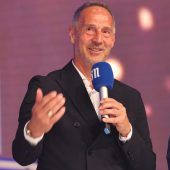 Hütter als Experte beim CL-Finale