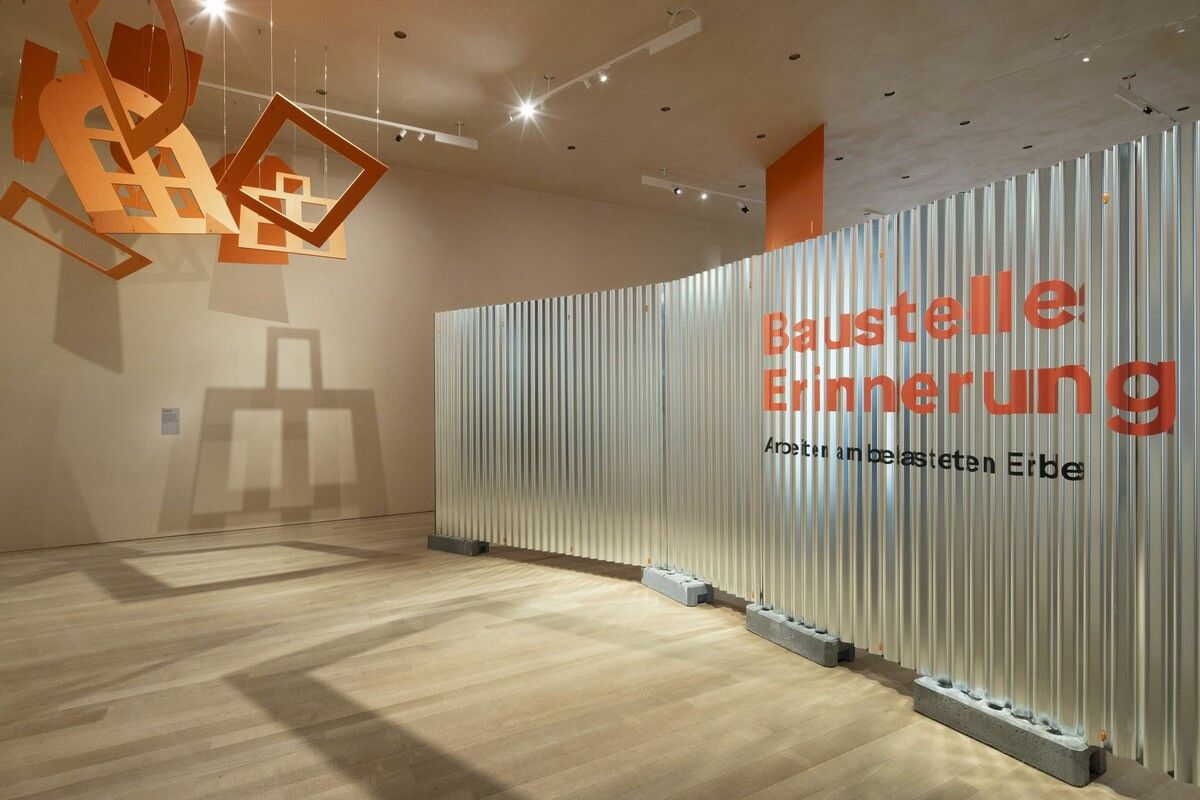 Baustelle als Metapher: Die Ausstellung im vorarlberg museum zeigt Erinnerung als offenen Prozess.⇒Petra Rainer (2)