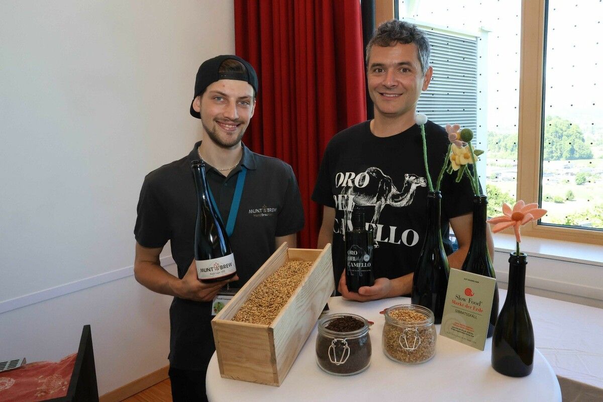 Bierbrauer Johannes Siegele („Muntabrew“) und Olivenölproduzent Antonio Romero („Oro del Camello“).