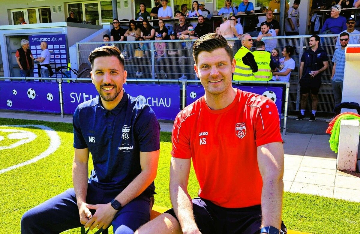 Das Team des SV Lochau mit Trainer Metin Batir und Co-Trainer Andreas Schwarzmann ist im Frühjahr nach sieben Siegen, einem Unentschieden und nur einer Niederlage bereit für die Westliga. ⇒bvs (2)