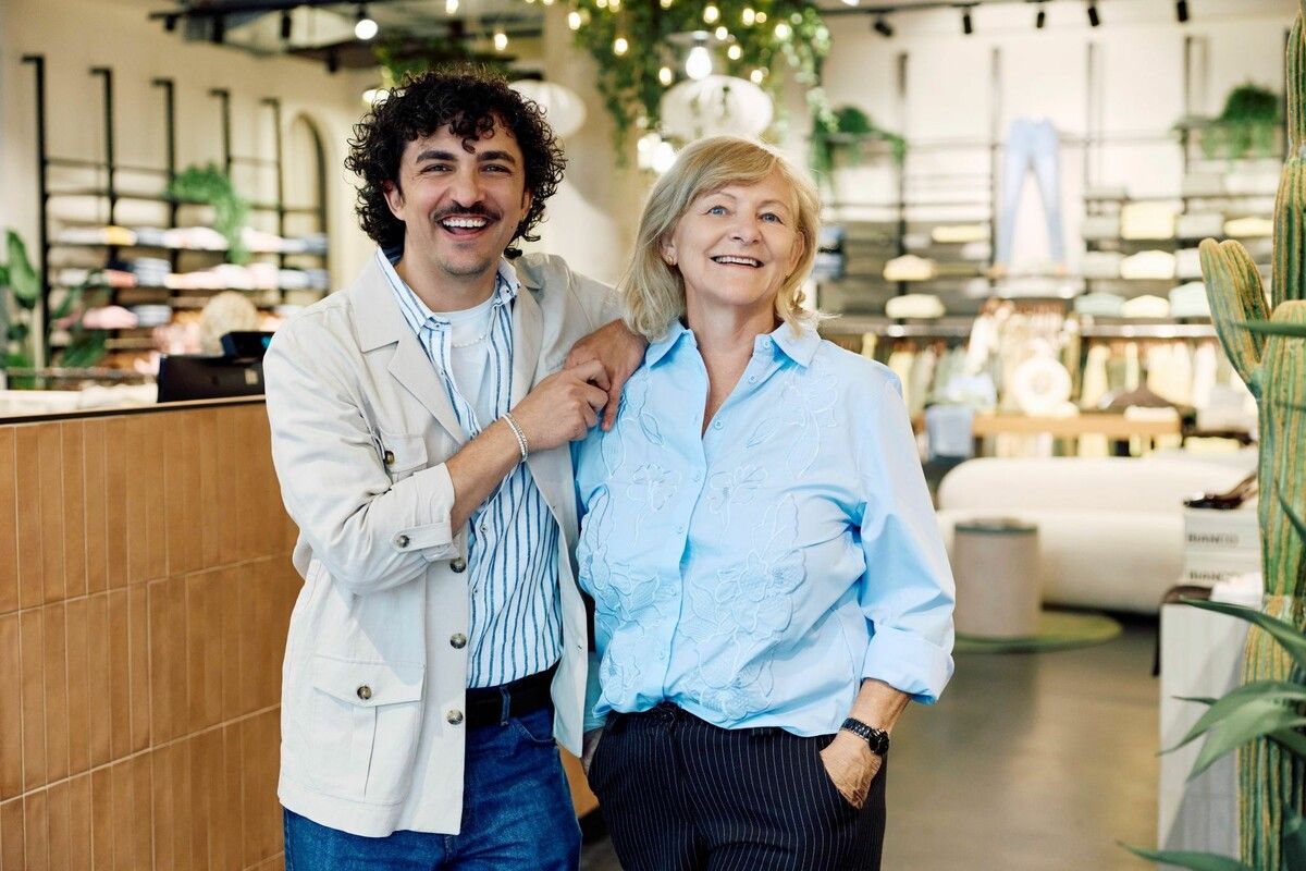 David Bernardo ist erfolgreich in die Fußstapfen seiner Mama getreten und führt das Modegeschäft La Moda Bernardo nun erfolgreich in zweiter Generation. ⇒bernardo (4)