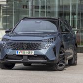 SUV für die Großfamilie mit reichlich Reichweite