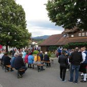 Eingesendet. Vereinsnachrichten aus dem Bezirk