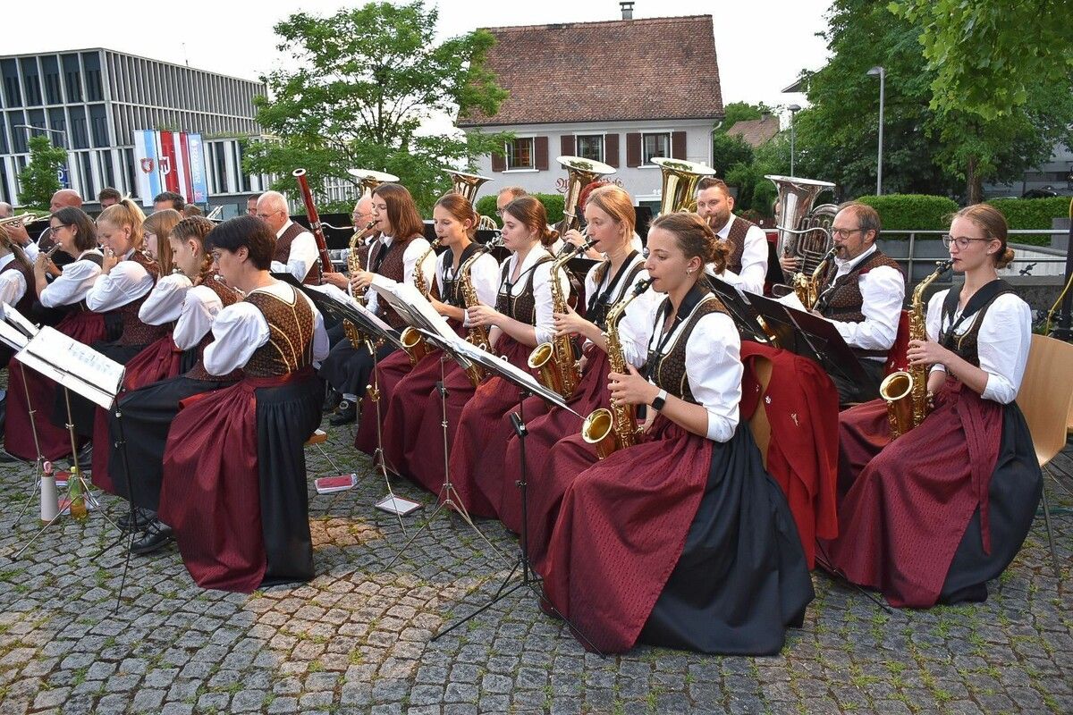 Der Musikverein Lochau sorgt für die musikalische Umrahmung beim Dämmerschoppen.⇒gemeinde
