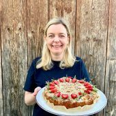 Rhabarberkuchen mit knusprigen Streuseln