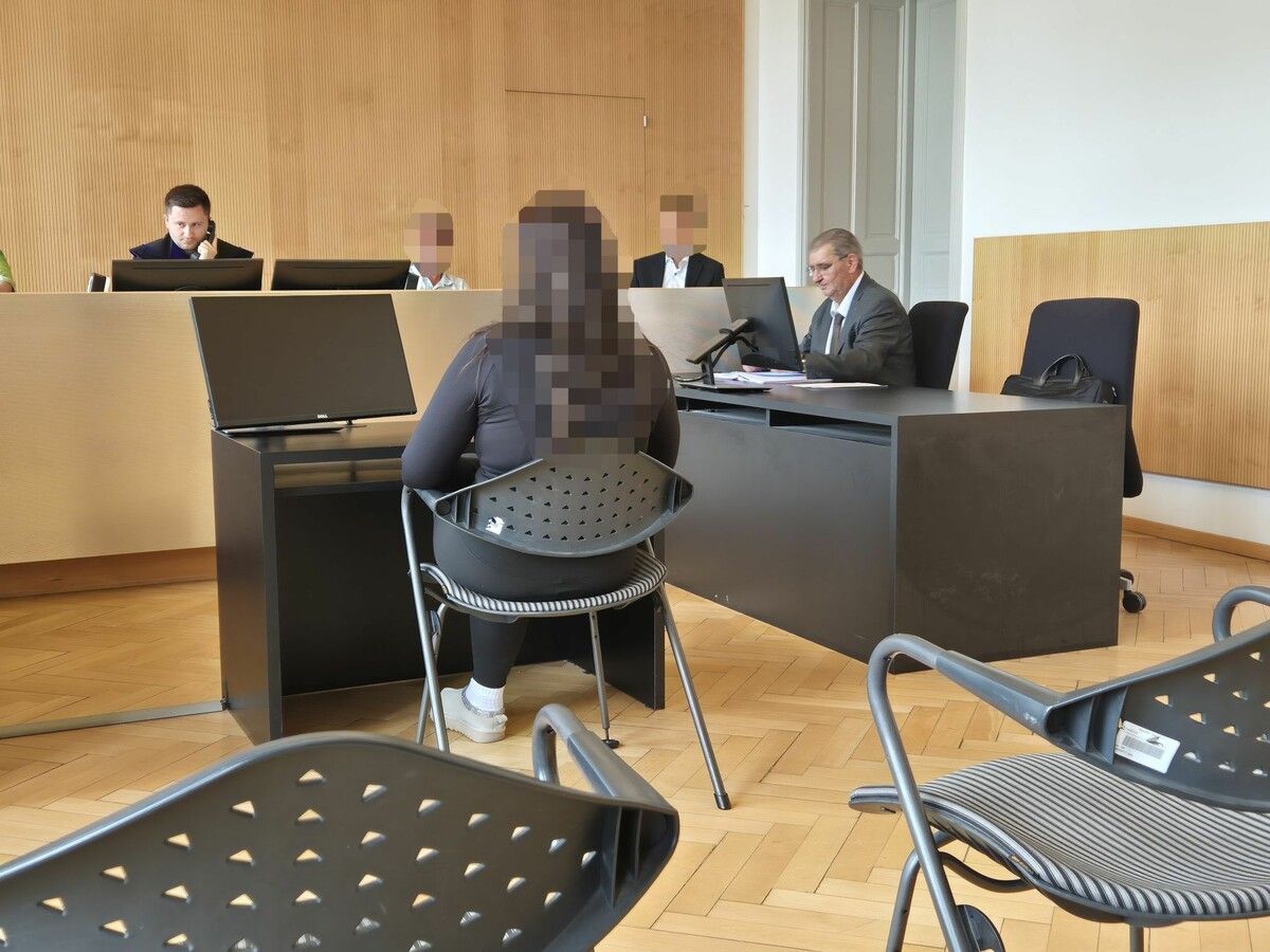 Die beschuldigte Ungarin bei der Verhandlung am Landesgericht Feldkirch.⇒Eckert