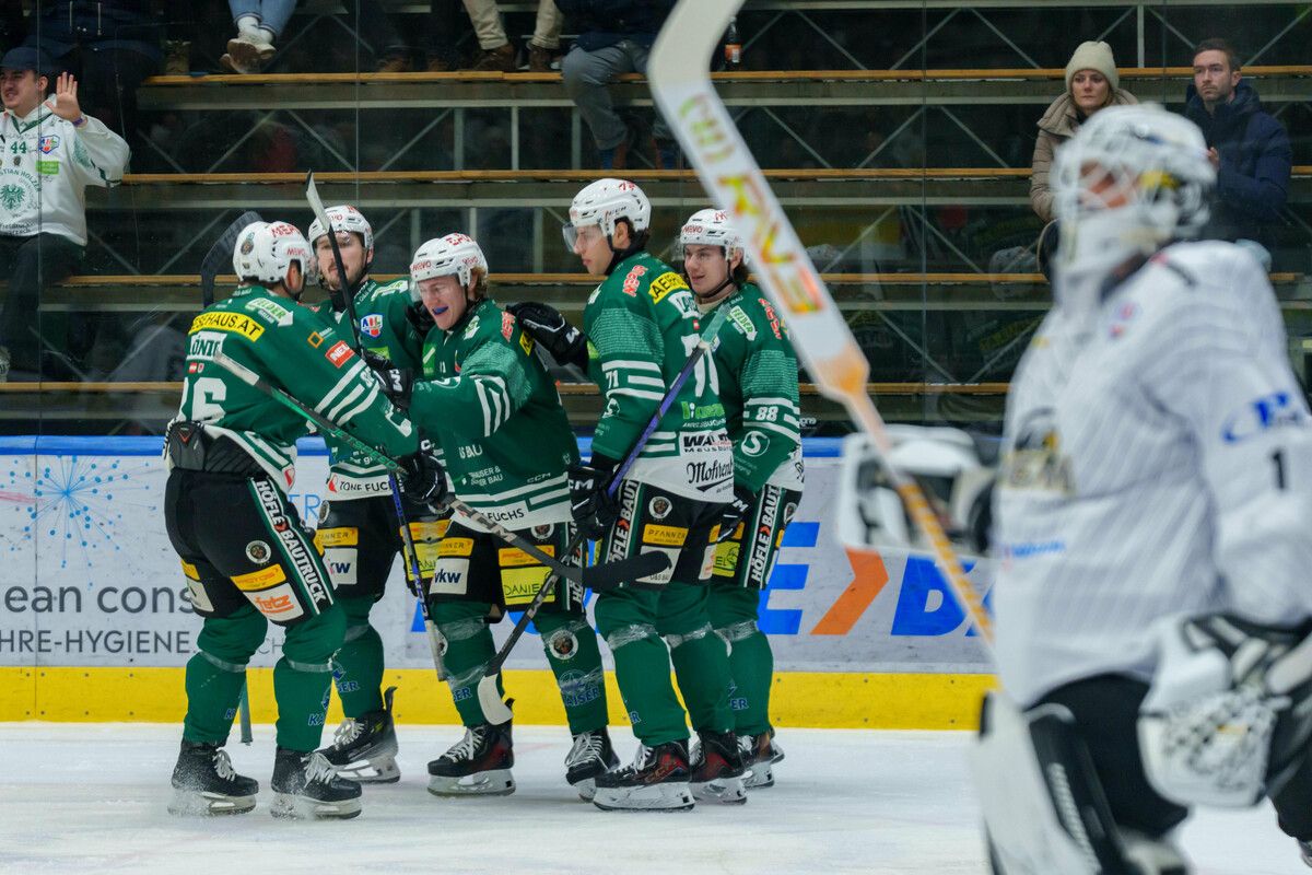 Die HC-Tigers-Cracks sind in der Dornbirner Messehalle nicht mehr zu Gast, sondern nun zu Hause.⇒VN/STiplovsek