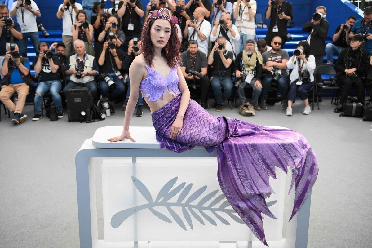 Die japanische Schauspielerin Arisa Sasaki posiert während eines Fototermines zum Film „Titanic Ocean“ bei den Filmfestspielen von Cannes.