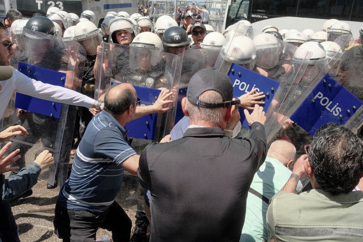 Die türkische Polizei stoppte die Oppositionsdemo.⇒AFP