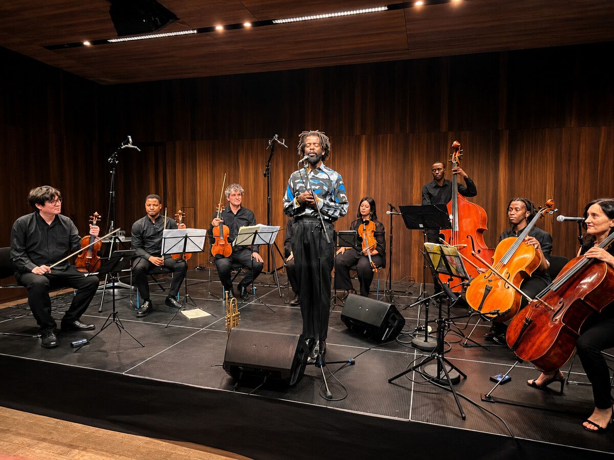 Dyantyis verband südafrikanische Klangtraditionen mit Jazz und persönlichen Geschichten von großer Eindringlichkeit.⇒VN/AMA