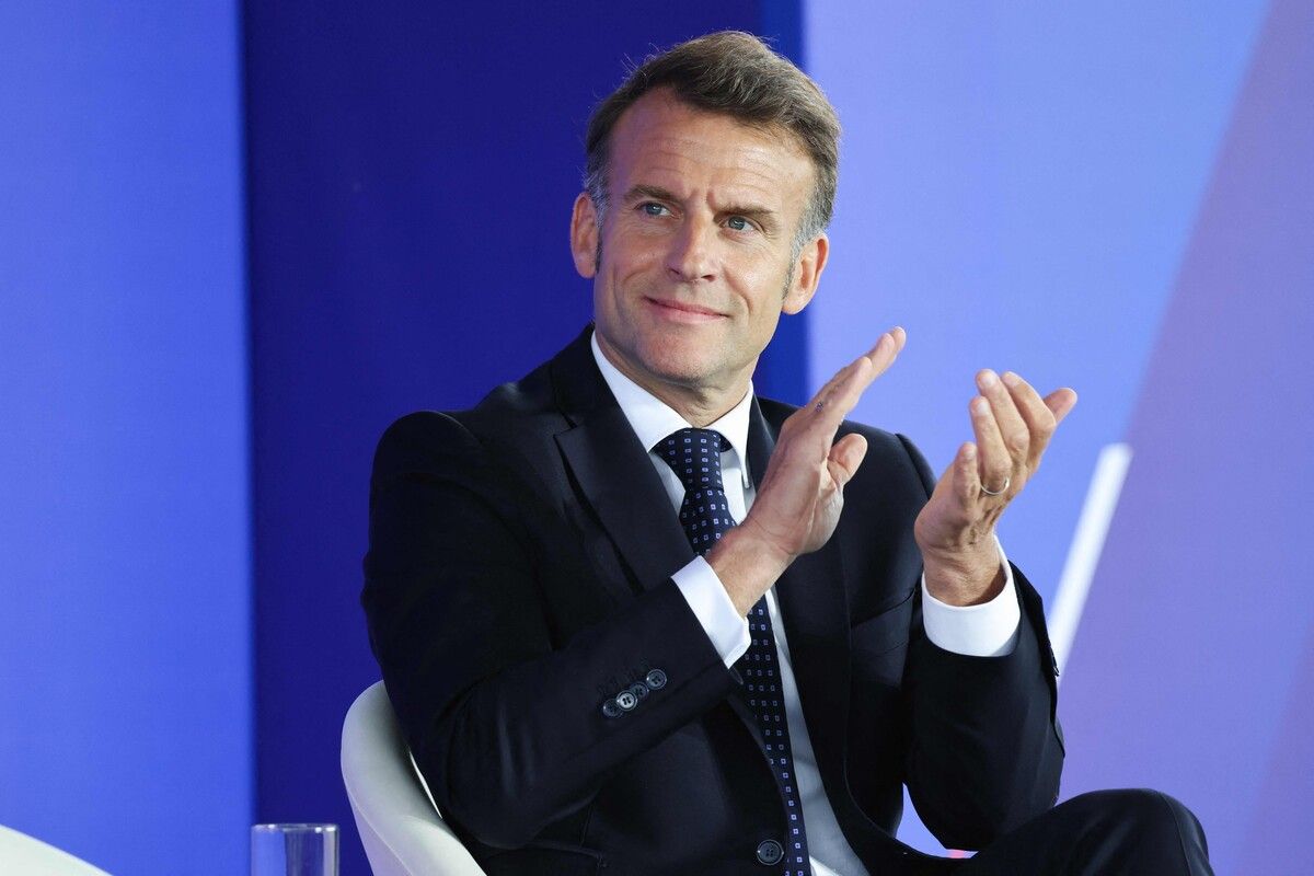 Emmanuel Macron vertritt Friedrich Merz beim Europagipfel.⇒AFP
