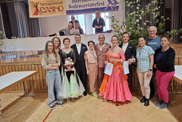 Erfolgreiche Turnierpaare des TSC bludance glänzen beim 43. Bodenseetanzfest mit Spitzenplätzen. ⇒TSC bludance