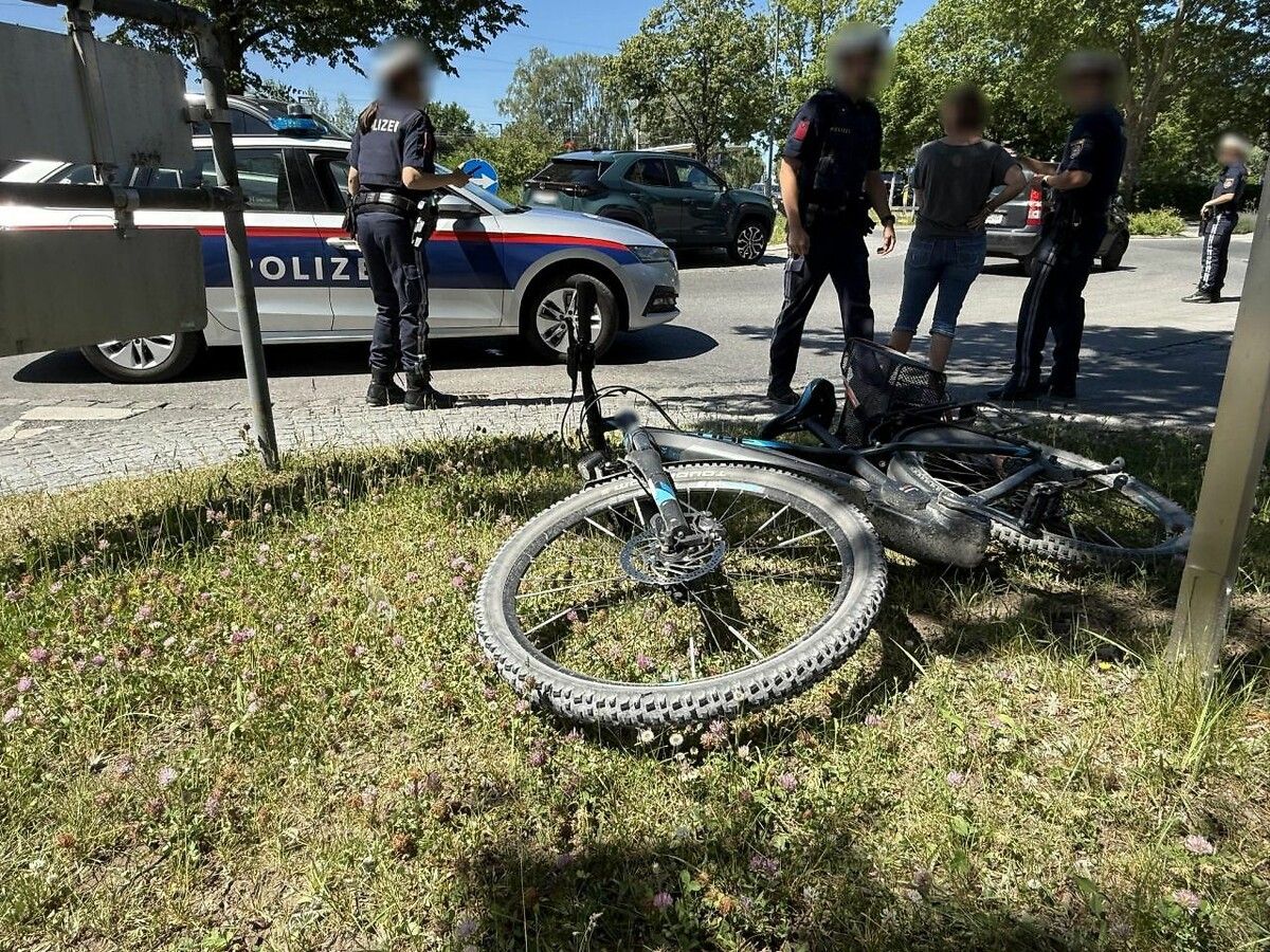 E-Bike-Fahrerin verletzt