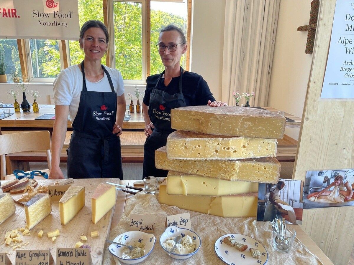 Gebsen- und andere Käse von Simone Jäger von der Alpe Greußings Wildmoos und Herlinde Simma von der Sennerei Mühle Hub. ⇒VN/Scalet