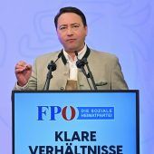 Politik in Kürze