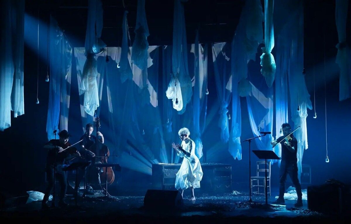 In der Kategorie Beste Ur-/Erstaufführung ist „Emily – No Prisoner Be“ nominiert.
              ⇒
              Anja Köhler/Bregenzer Festspiele
