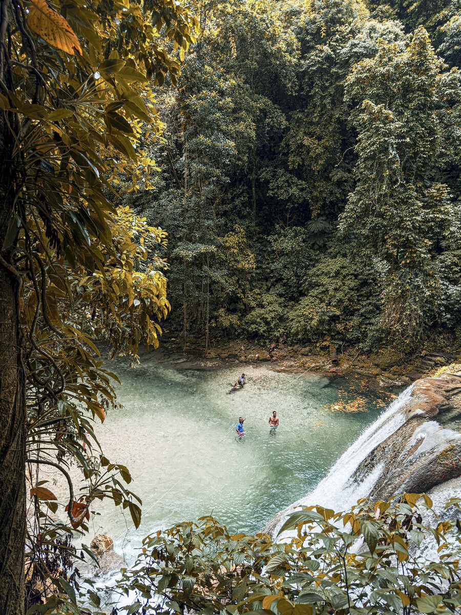 Jamaika ist auch bekannt für seine Wasserfälle, wie etwa die Reach Falls.⇒Beate Rhomberg (2)