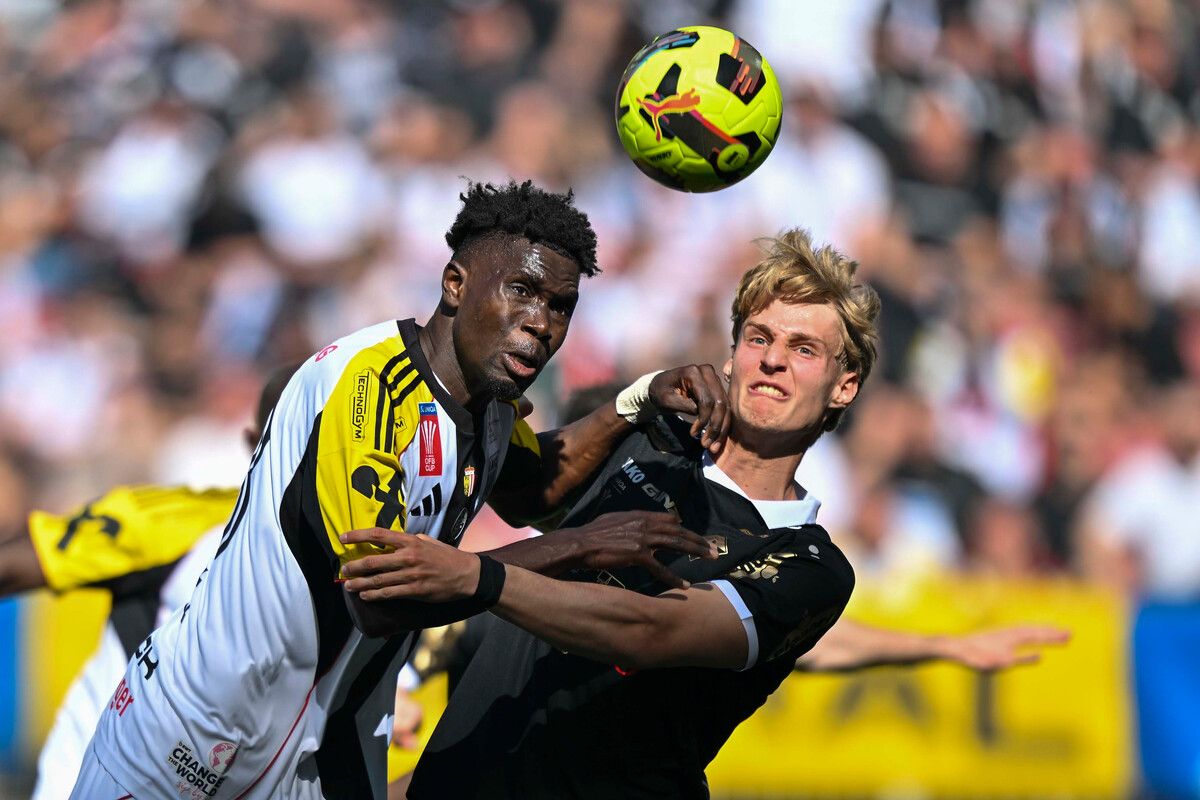 KLAGENFURT,AUSTRIA,01.MAY.26 - SOCCER - UNIQA OEFB Cup, final, Linzer ASK vs SCR Altach. Image shows Modou Keba Cisse (LASK) and Filip Milojevic (Altach). Photo: GEPA pictures/ Avni Retkoceri