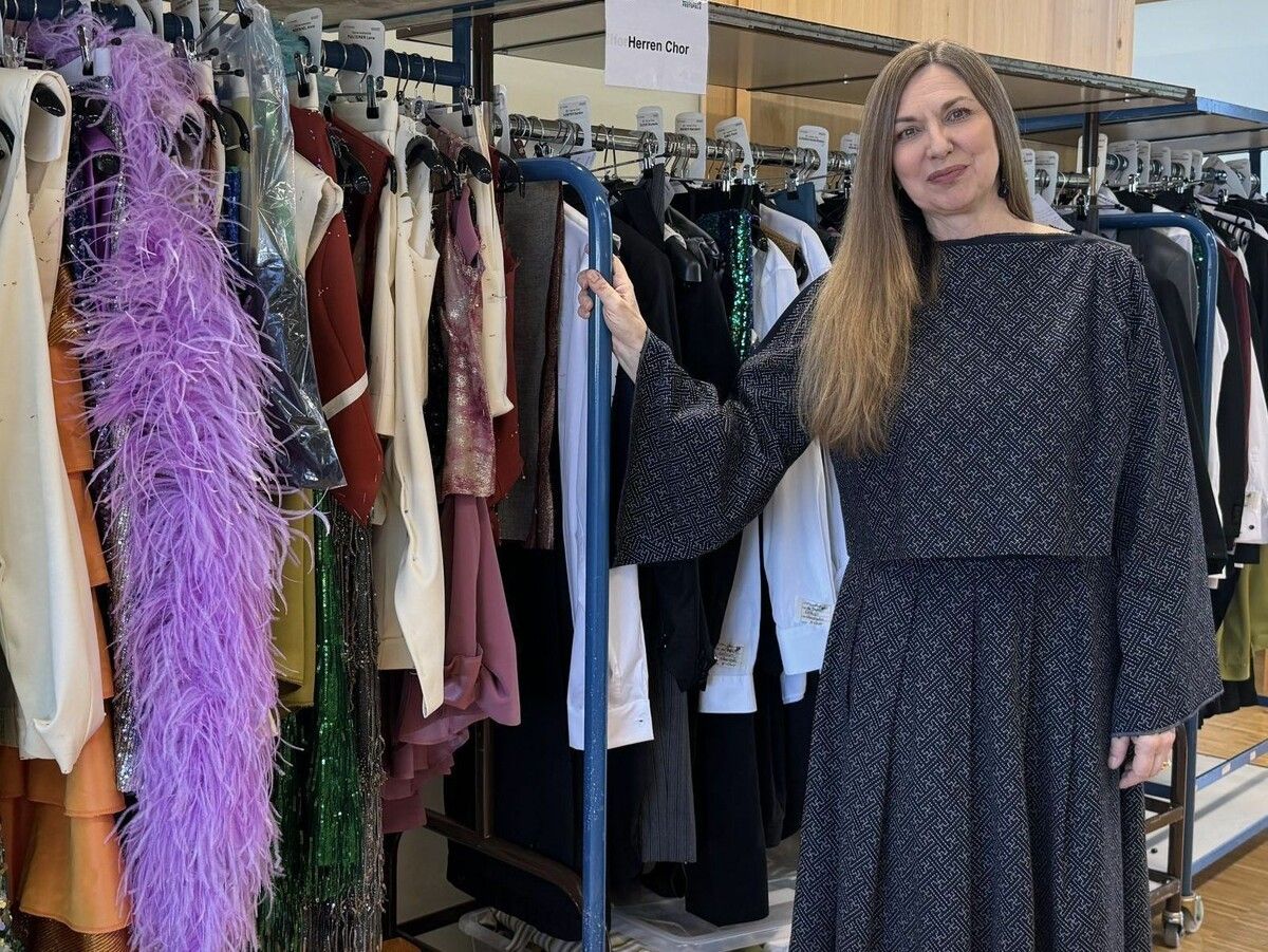 Lenka Radecky näht auch ihre eigene Garderobe selbst. ⇒dos (4)