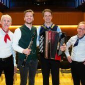Chorkonzert „Blöd gloffa … guat troffa!“ begeistert