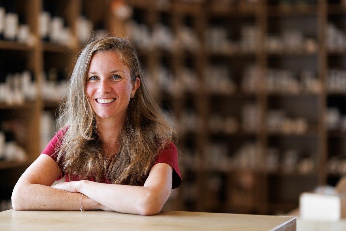 Ramona Sailer führt seit 2016 die gleichnamige Ölmühle in Lochau, die für ihre qualitätsvollen Bio-Produkte bekannt ist. ⇒sailer