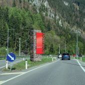 Neue Willkommenssäule im Montafon