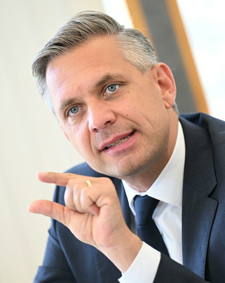 Wirtschaftsminister Wolfgang Hattmannsdorfer fordert klare Linie gegenüber den USA⇒apa