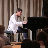 Ein großartiger, beglückender Abend mit Aaron Pilsan