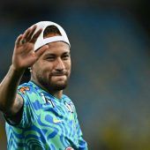 Rekordweltmeister gleich gefordert