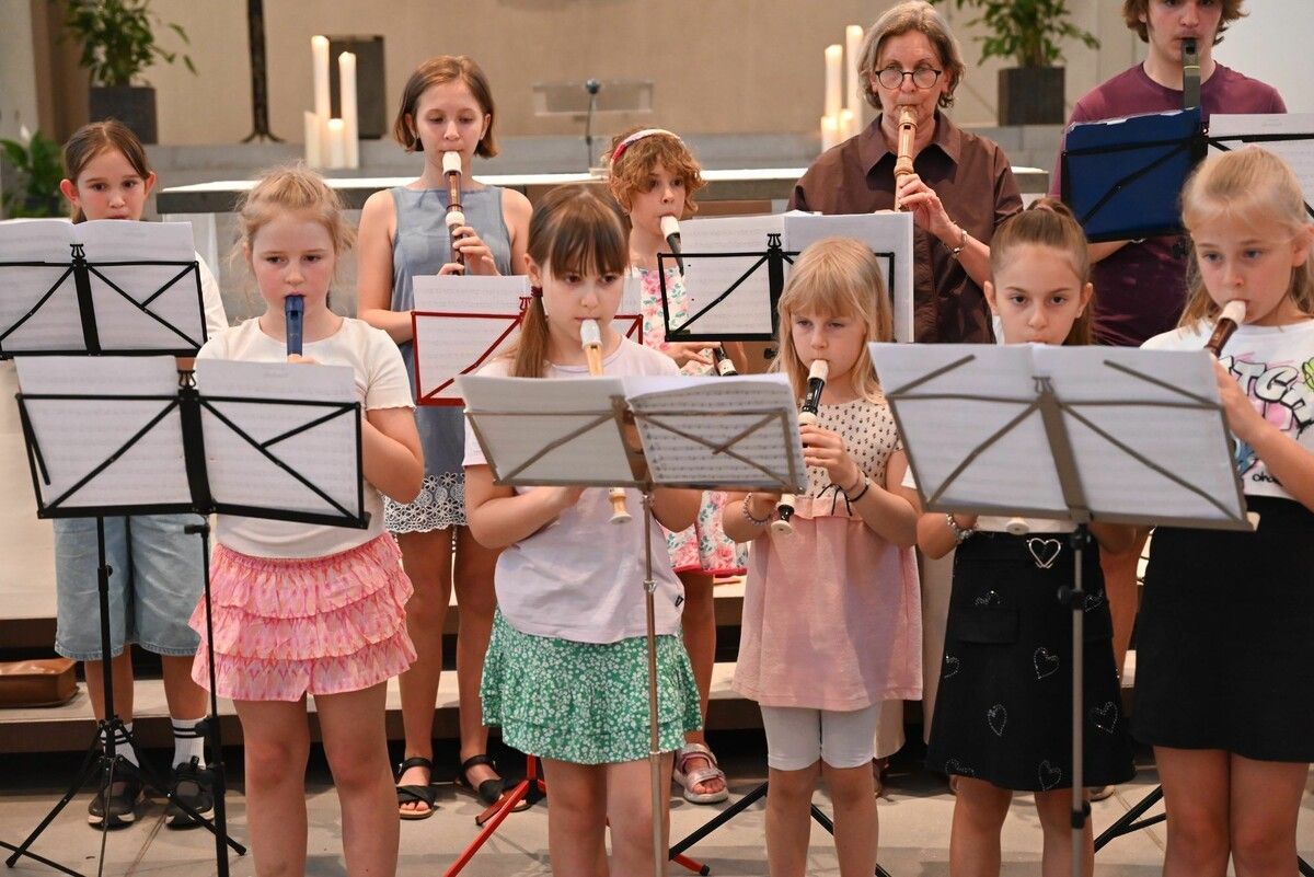 Am Freitagnachmittag luden Blockflöten-, Oboen-, Fagott- und Orgelschüler zum Konzert „Flauto Dolce“ in die Kirche St. Peter und Paul.⇒bvs (3)