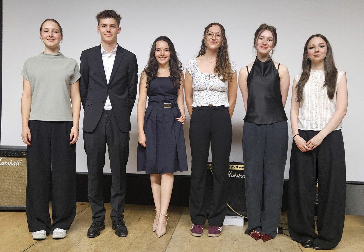 Amelie Gmeiner, Oskar Bechter, Emma Türtscher, Amelie Stenzel, Carla Moosbrugger und Mara Plangger präsentierten ihre abschließenden Arbeiten.⇒me
