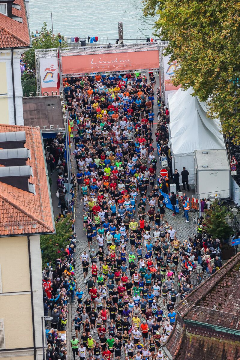 Bild aus dem Hubschrauber vom Start in Lindau.⇒Steurer