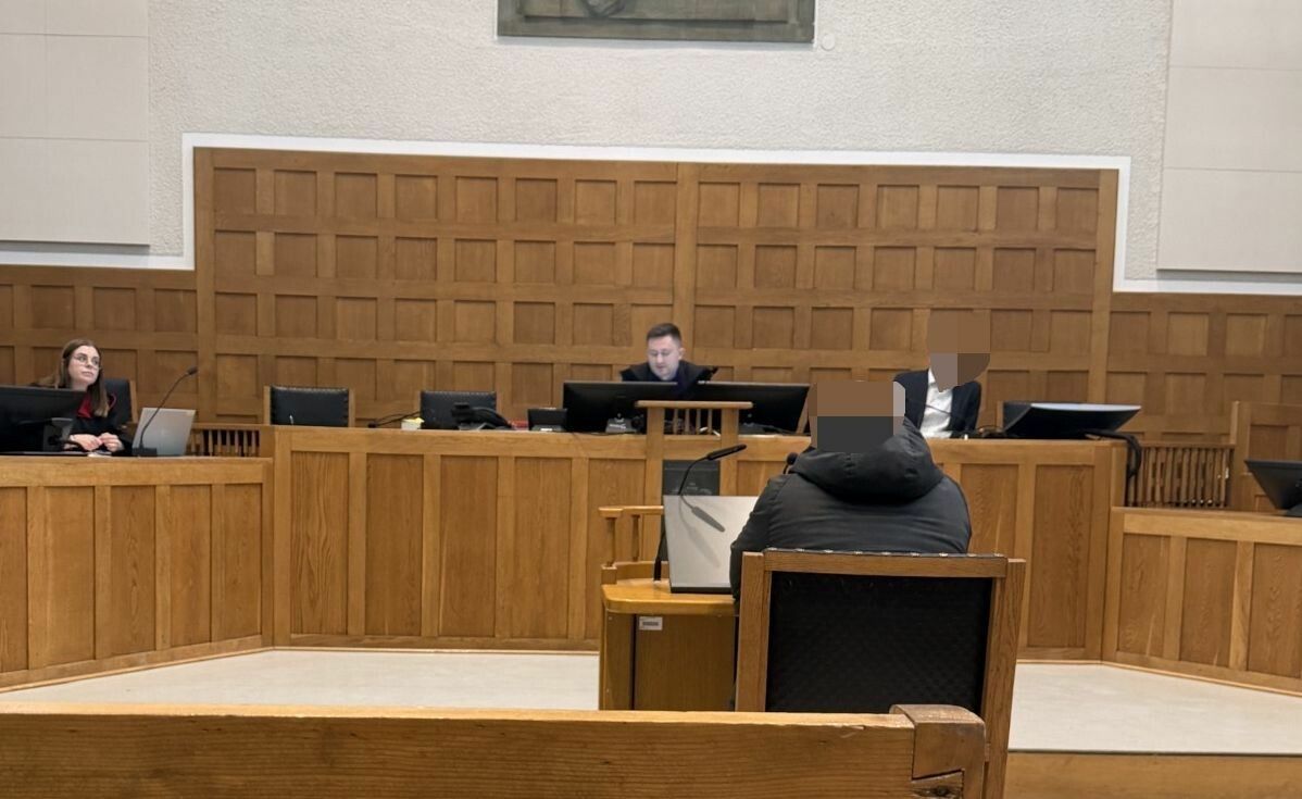Der Angeklagte musste sich vor dem Schöffengericht am Landesgericht Feldkirch wegen mehrerer Vorwürfe verantworten.⇒wer
